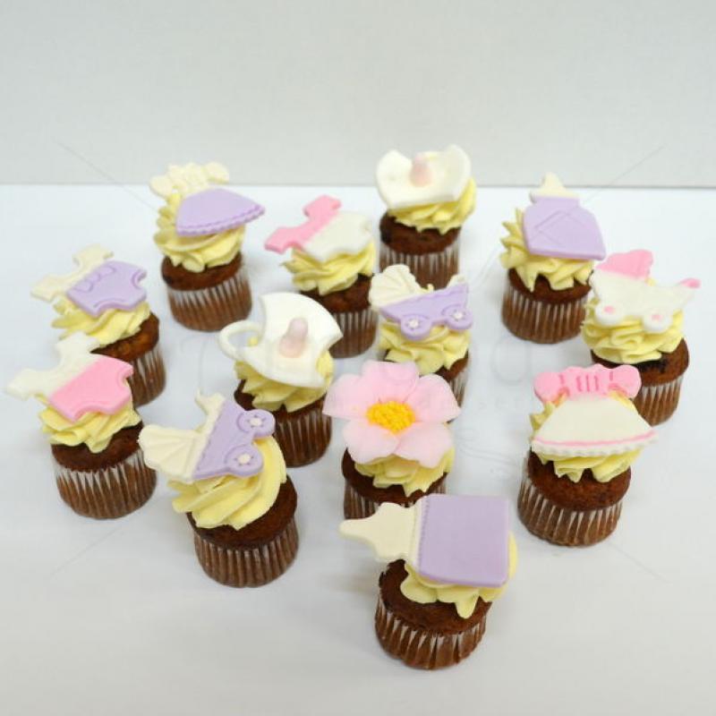 Mini cupcakes botez fata