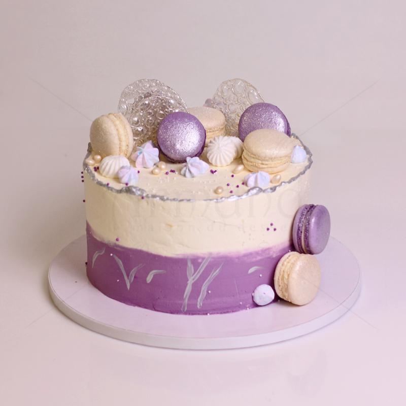 Tort  Decor Macarons in Frosting