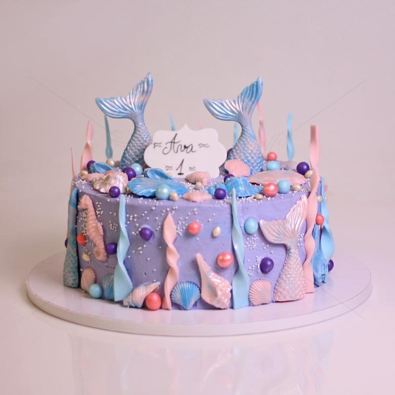 Tort Mov cu Elemente  Marine in Frosting